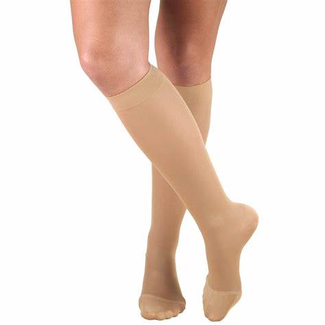 Pr/1 Truform Opaque 20-30Mmhg Ladies Knee High Closed Toe Xl (13-19") Compression Stocking Beige Latex Free