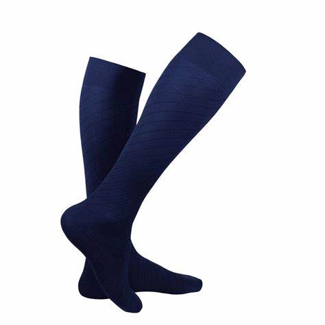 Pr/1 Truform Travel Series 15-20Mmhg Compression Socks Knee-High Closed-Toe Unisex Navy X-Large (17 1/2" - 20" Calf) Microfiber